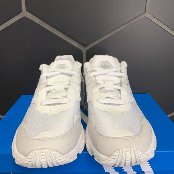 New W/ Box! Adidas Yung-96 Cloud White - Picture 3 of 5